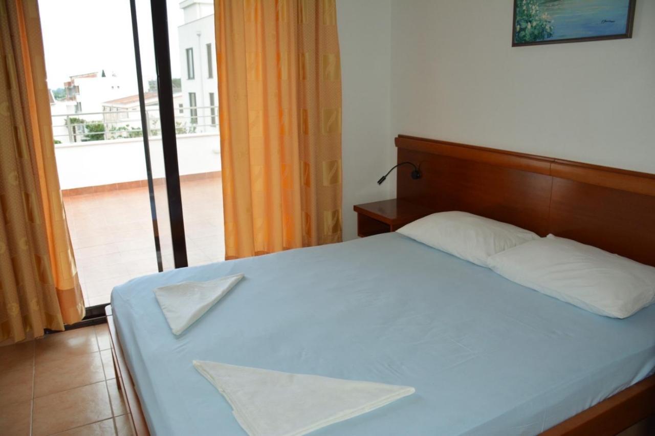 Buzuku House Hotel Улцин Екстериор снимка