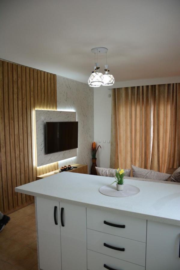Buzuku House Hotel Улцин Екстериор снимка