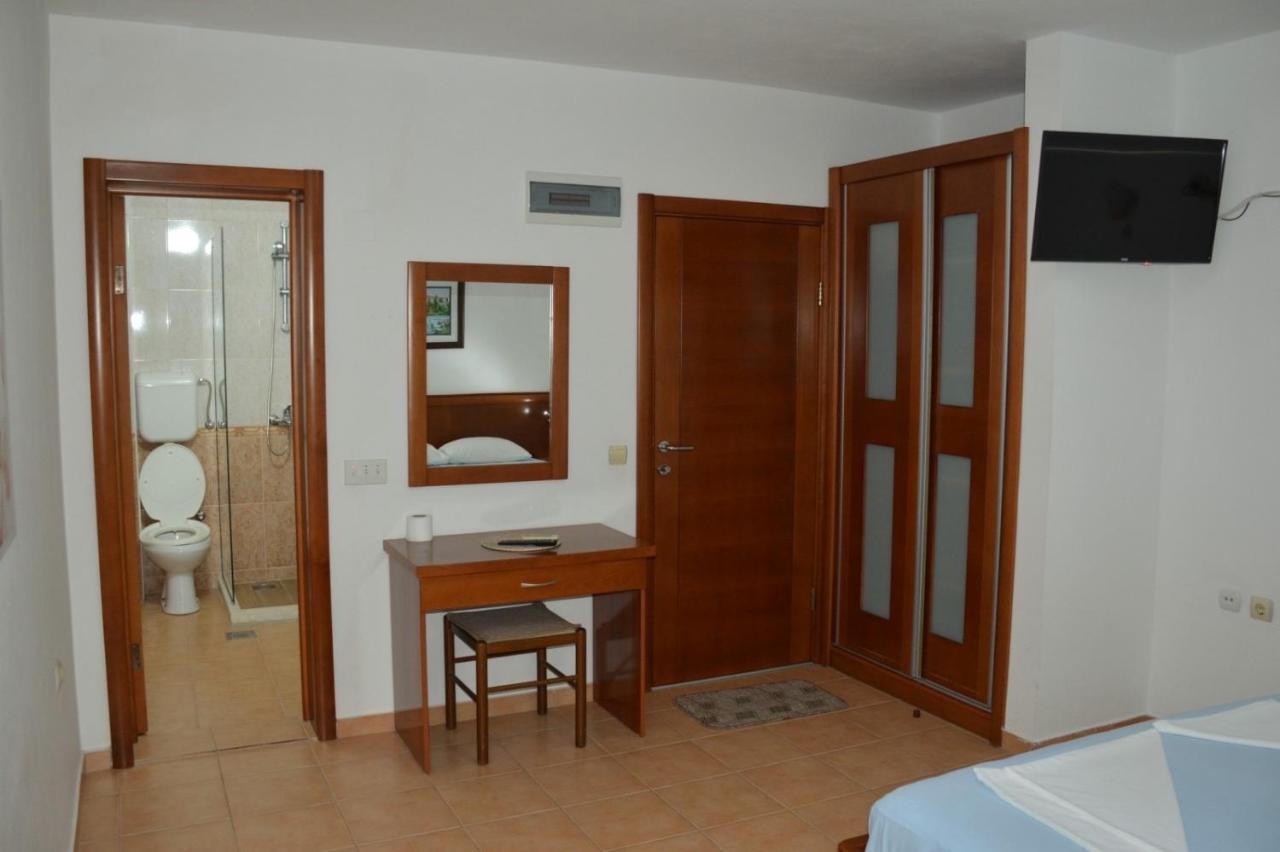 Buzuku House Hotel Улцин Екстериор снимка