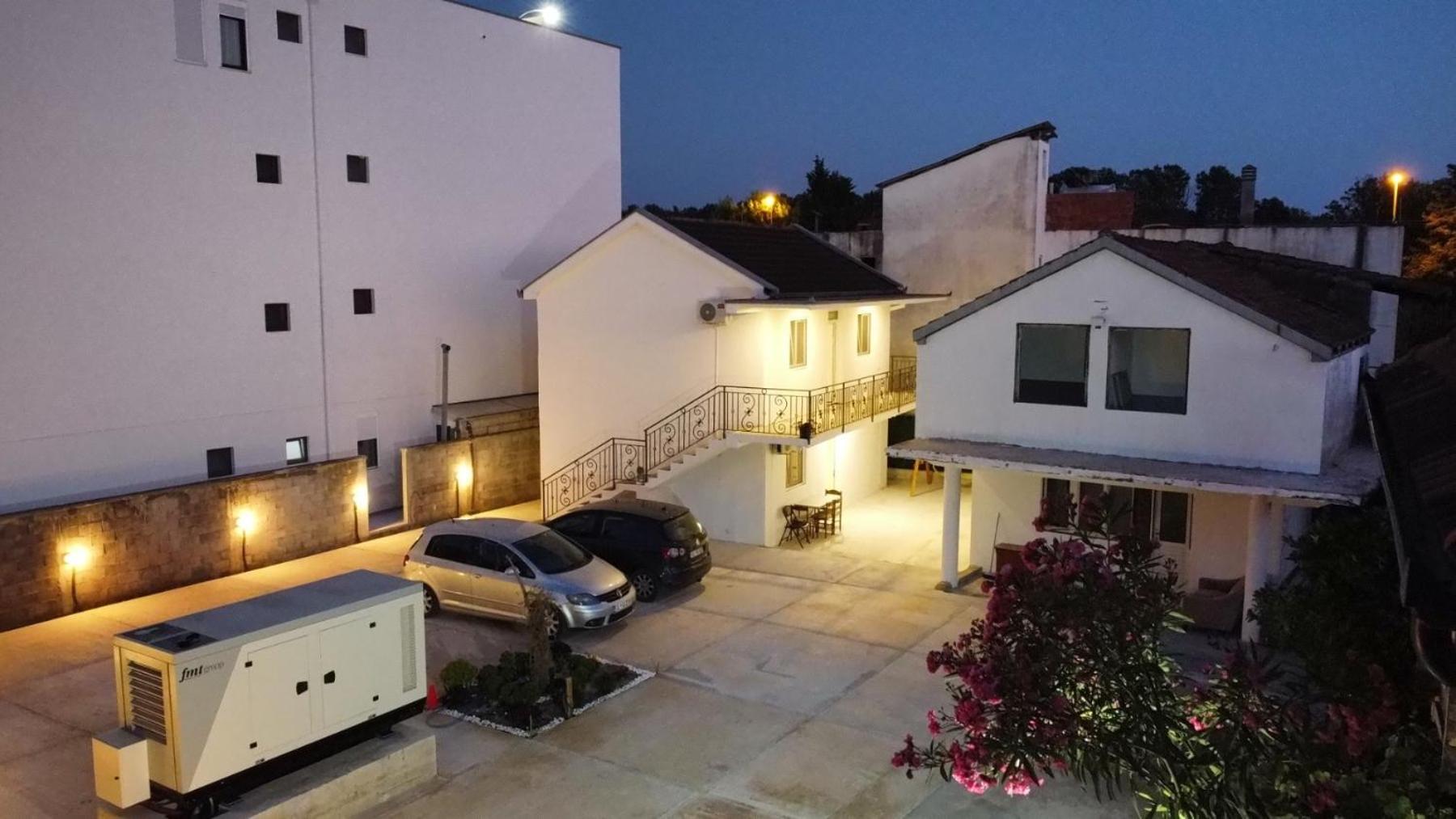 Buzuku House Hotel Улцин Екстериор снимка